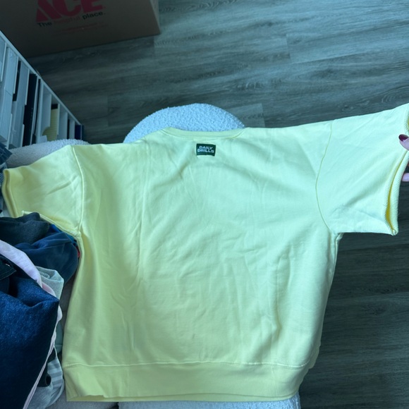 Daily Drills Lemonade Short Sleeve Crew - Picture 6 of 8